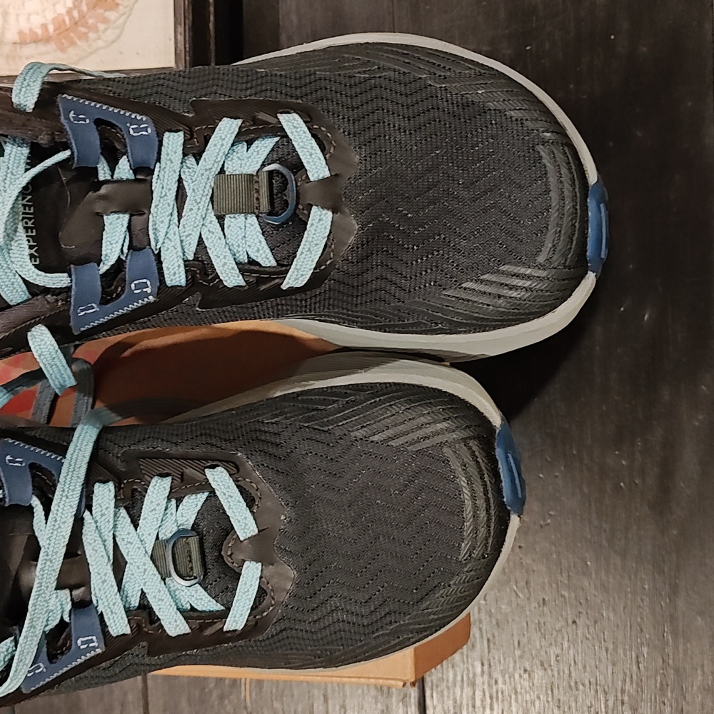 Altra experience Wild Size 8.5  Black/Lt Blue-barely Worn - Picture 7 of 12